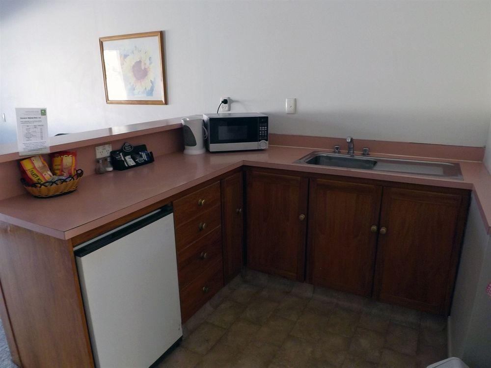 Karaka Tree Motel Taupo Dış mekan fotoğraf