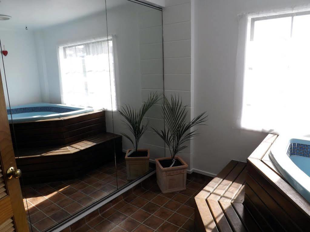 Karaka Tree Motel Taupo Dış mekan fotoğraf